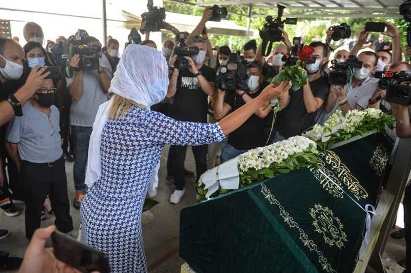 Seyfi Dursunoğlu son yolculuğuna uğurlandı