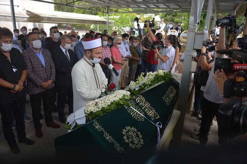 Seyfi Dursunoğlu son yolculuğuna uğurlandı