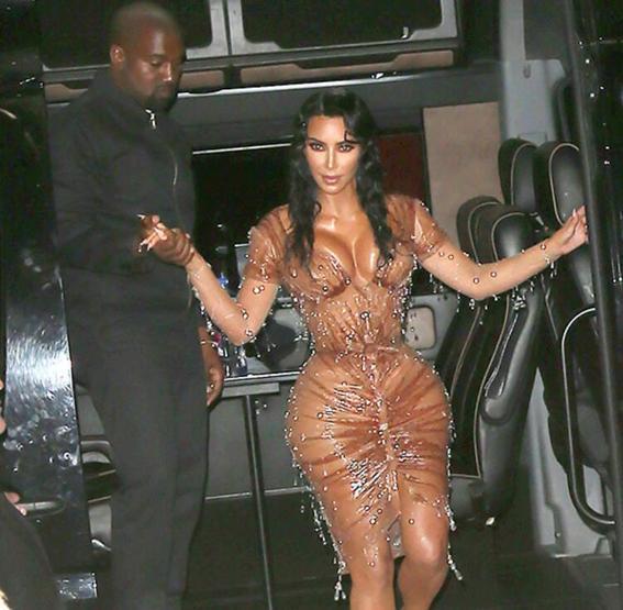 Kanye Westin açıklamaları şoke etti Kim Kardashiandan açıklama