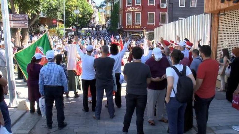 Son dakika... Ayasofya Camii açılışına kurbanlık koçla geldi