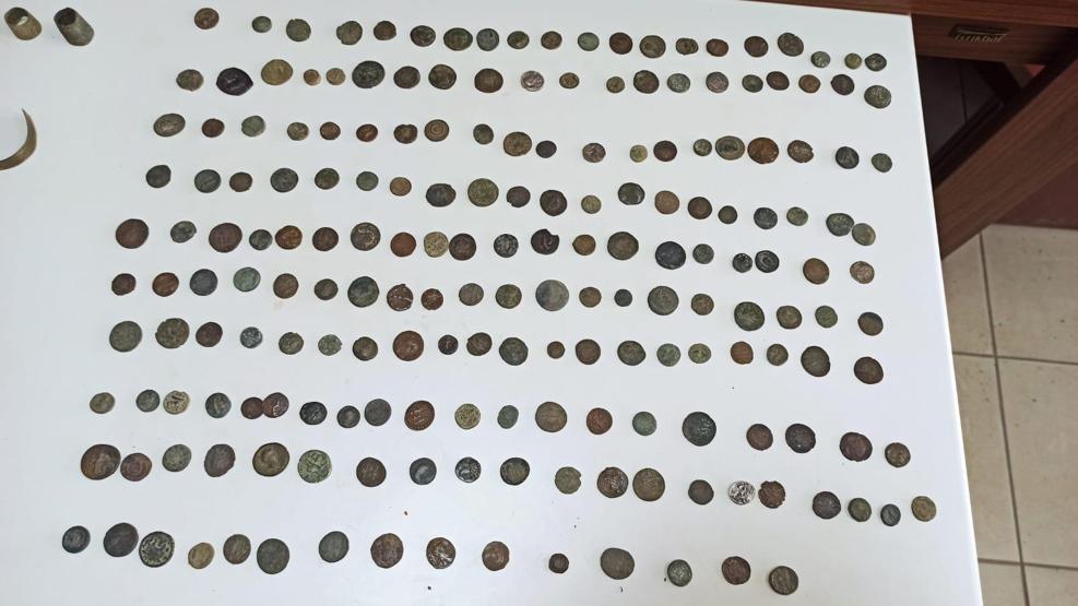 2 bin 300 parça tarihi eser ele geçirildi