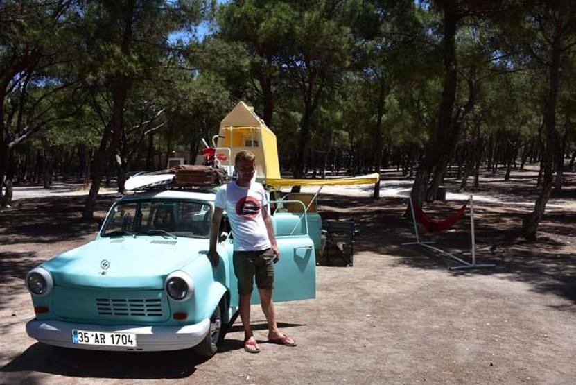 Klasik otomobili karavan yaptı