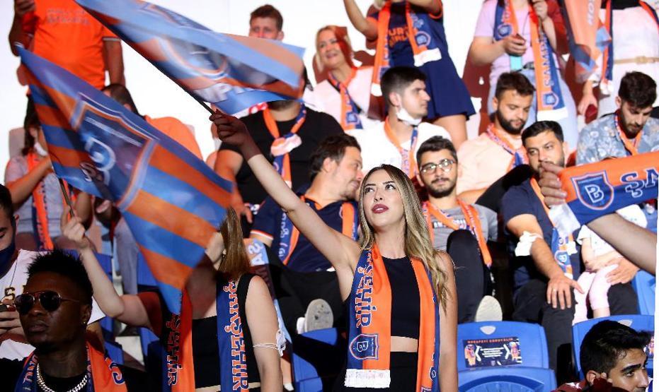 Kutlamalarda dikkat çeken isim