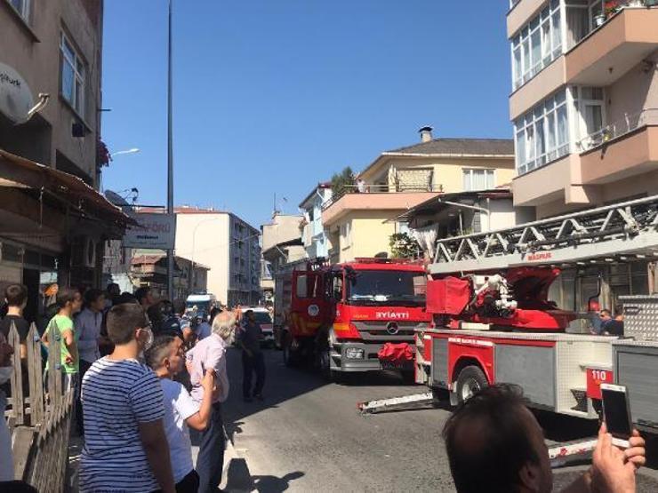 Son dakika... Dar sokaklar itfaiyeye zor anlar yaşattı