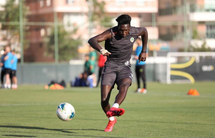 Son dakika... Beşiktaş ilk transferini yaptı