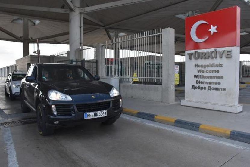 Son dakika... Kapıkulede gurbetçi yoğunluğu