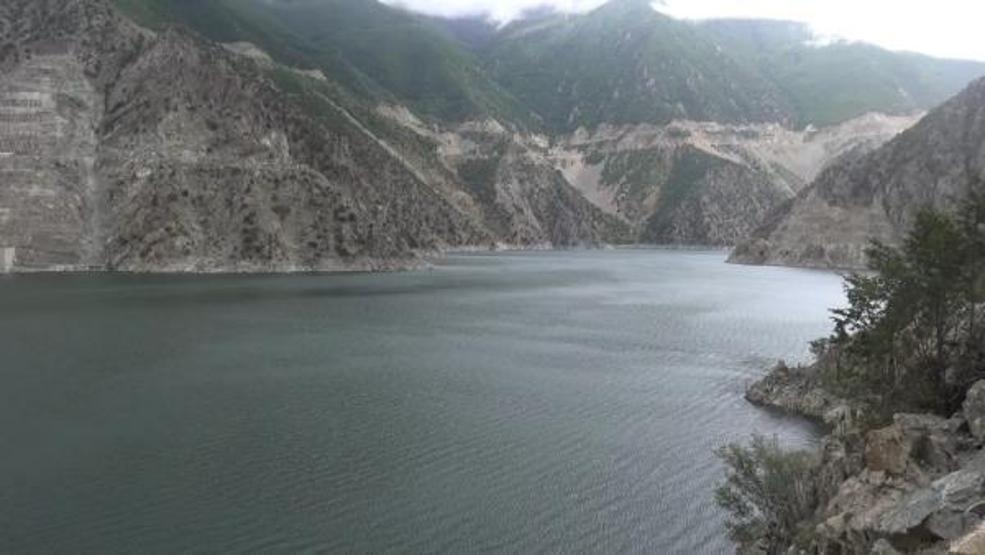 Son dakika... Çoruh Nehri üzerindeki 3 barajda, su seviyesi azaldı
