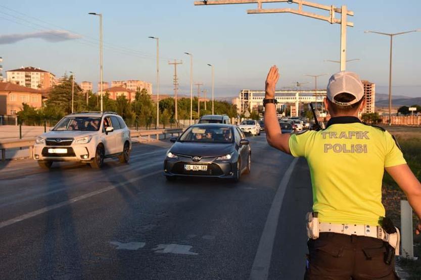 Kilit Kavşakta yine aynı görüntü