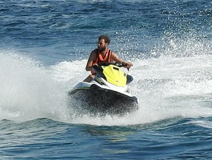 Ümit Kantarcılardan jet-ski şov