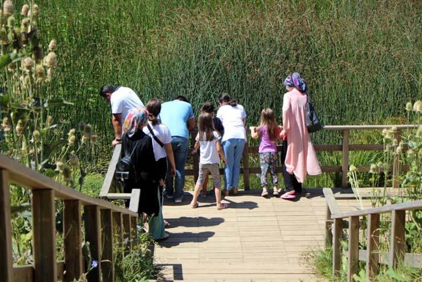 Bolunun turizm merkezleri bayramda doldu taştı