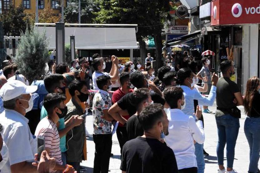 Son dakika... İntihar girişimini izleyebilmek için koronavirüs tedbirlerini hiçe saydılar