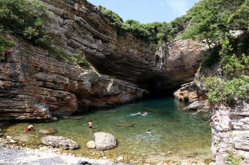 Doğa tutkunlarının adresi: Sardala Koyu ve Cennet Havuzu