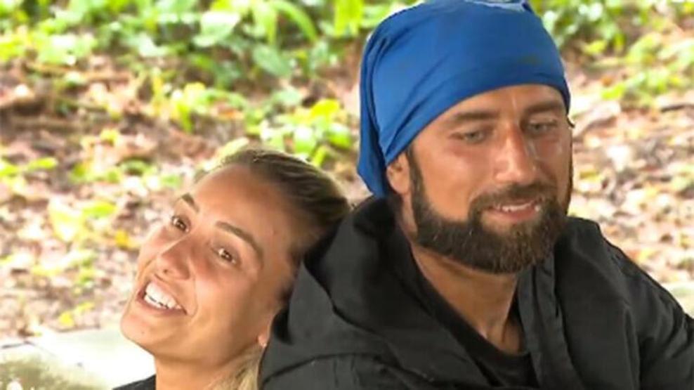 Yasin Obuz devreye girdi Survivor Evrim Keklik ve Demet Akalın arasındaki buzları eridi