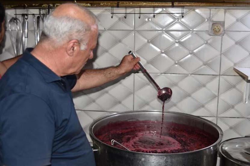 Birçok hastalığa iyi geliyor Dertlere deva karaduta yoğun talep var