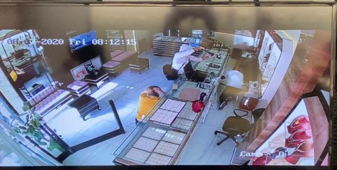 Son dakika... Kuyumcu soygununu karı- koca engelledi