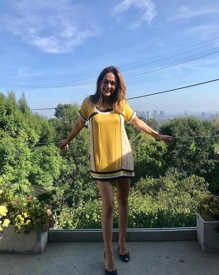Bir dönem dizilerin aranan yüzüydü Adını Serah Henesey olarak değiştiren Didem Erolun yeni hayatı