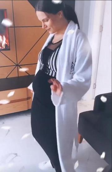 Neslişah Alkoçlar 1 yılda 23 kilo verdi