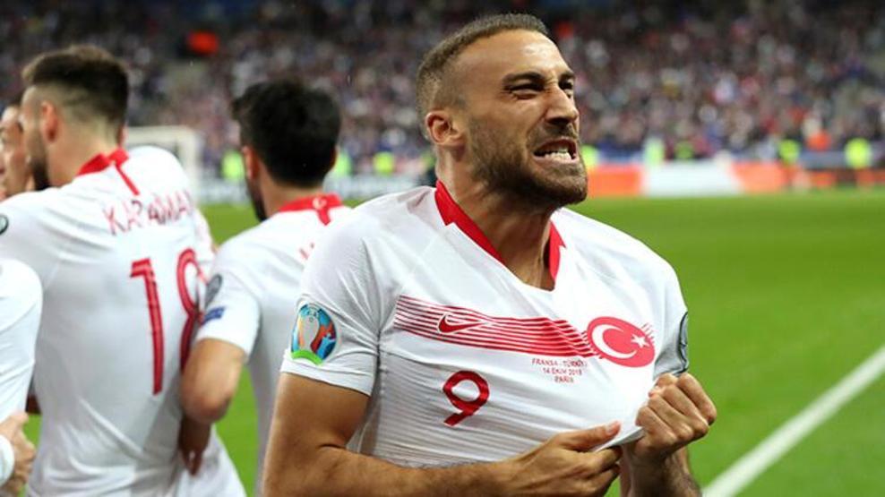 Son dakika... Cenk Tosun Süper Lige dönüyor