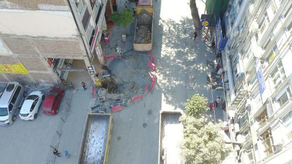 Son dakika... Bakırköy’de bitmeyen alt yapı çalışması esnafı bezdirdi