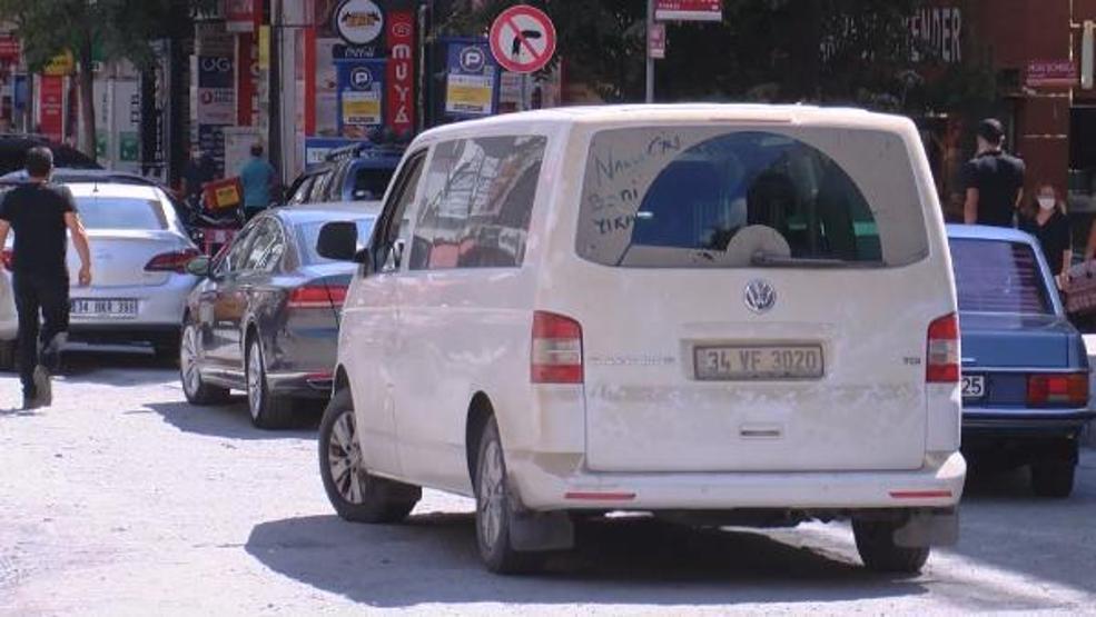 Son dakika... Bakırköy’de bitmeyen alt yapı çalışması esnafı bezdirdi