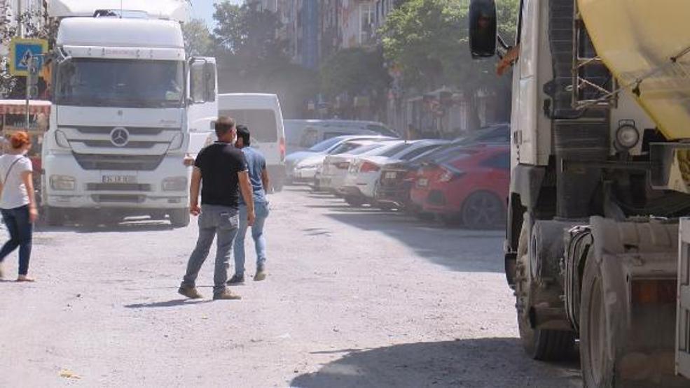 Son dakika... Bakırköy’de bitmeyen alt yapı çalışması esnafı bezdirdi