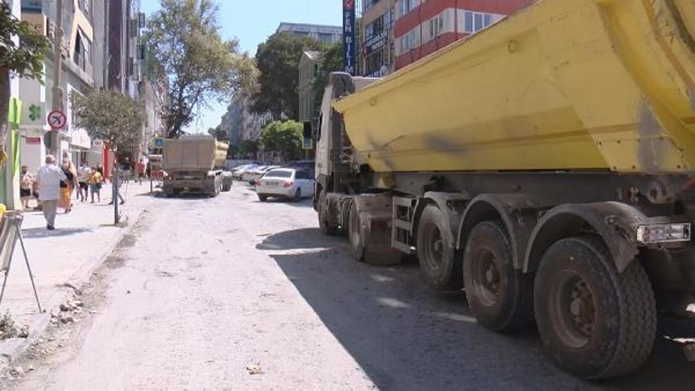 Son dakika... Bakırköy’de bitmeyen alt yapı çalışması esnafı bezdirdi