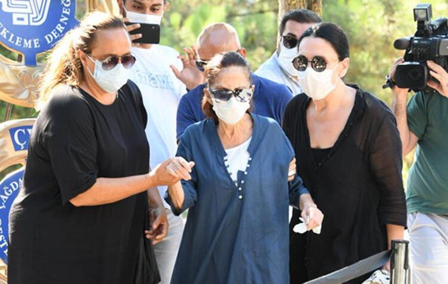 Oğlunu kaybeden Hümeyra ayakta durmakta zorlandı