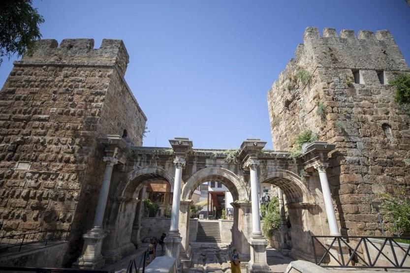 Türk turizminin başkenti Antalyada görülmesi gereken antik kentler