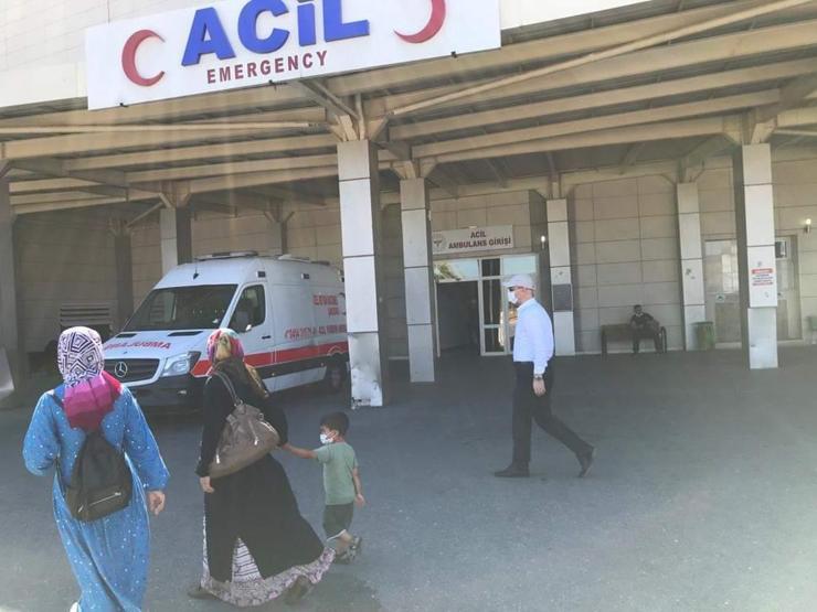 Şanlıurfada validen hastanede tebdili kıyafetle koronavirüs denetimi