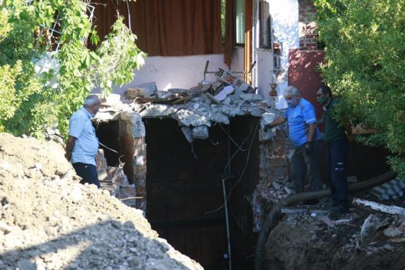 Son dakika.. Katil zanlısı: Ellerini ve ayaklarını bağlayıp foseptiğe attım