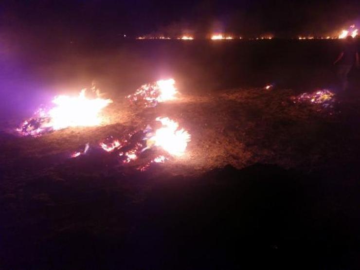 Son dakika... Meteor yangını olduğu iddia edilen alanda mıknatıslarla gök taşı aradılar