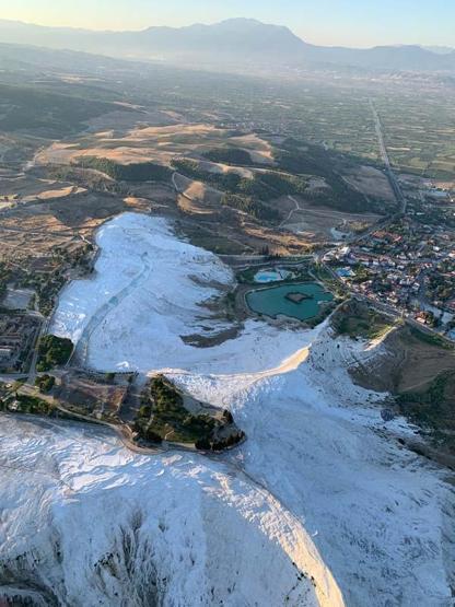 Balonlar beyaz cennetin üzerinde 162 gün sonra yeniden uçmaya başladı