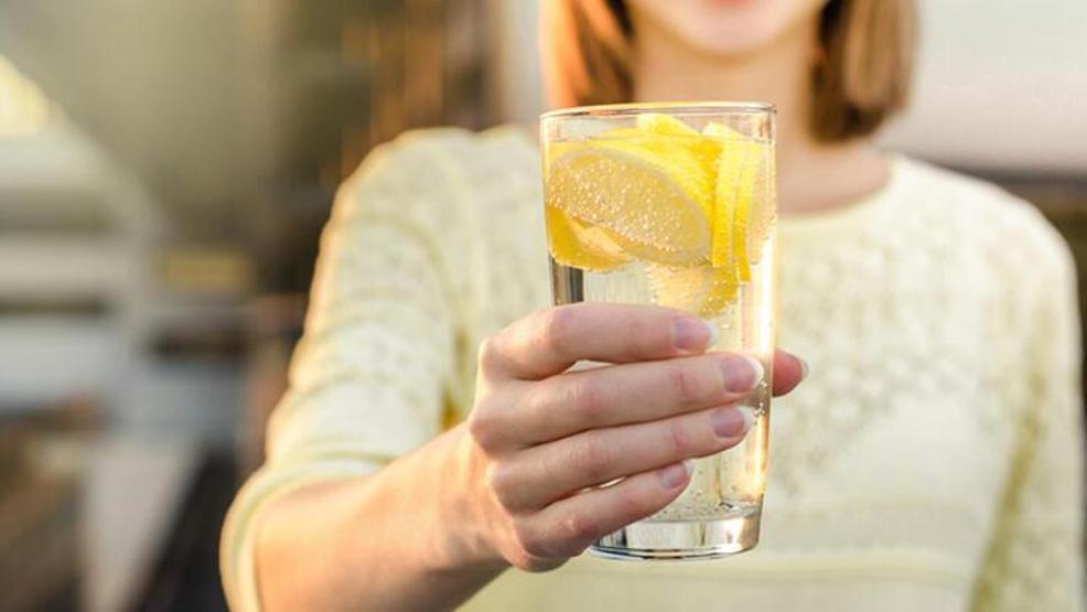 Çay, kahve ve bitki çayları su yerine geçer mi