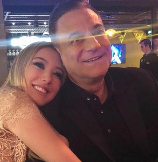 Mehmet Ali Erbilden kızı Yasmine: Aşkım kolay gelsin