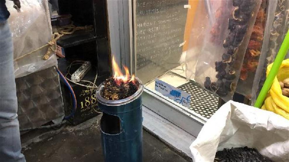 Son dakika.. Karsı karasinekler bastı, esnaf ne yapacağını şaşırdı
