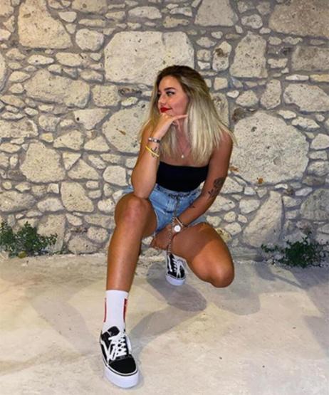 Survivor Aycandan tatil pozu: Baktın olmuyor, bakmayacaksın