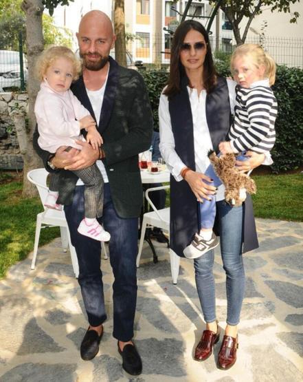 İzzet ve Yasemin Özilhan çiftinden üçüncü çocuk müjdesi