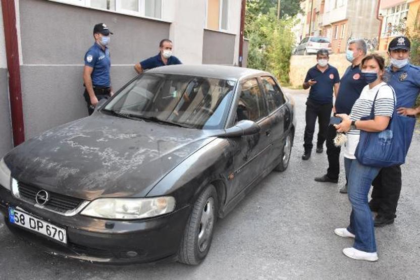 Son dakika.. Minik Aras, kapılarını kilitlediği otomobilde mahsur kaldı
