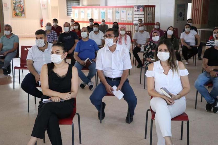 Annesini, babasını ve eniştesini koronavirüse kurban veren iş insanı: Sıra bende mi diye düşündüm