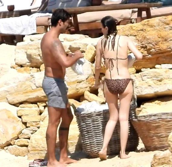 Batuhan Ekşi ve sevgilisi Çeşme tatilinde