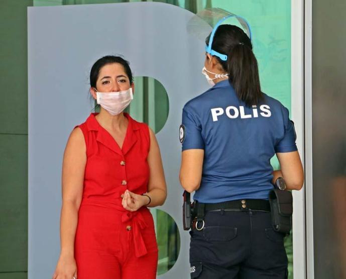 Son dakika... Sınava geç kalan genç kızın KPSS gözyaşları
