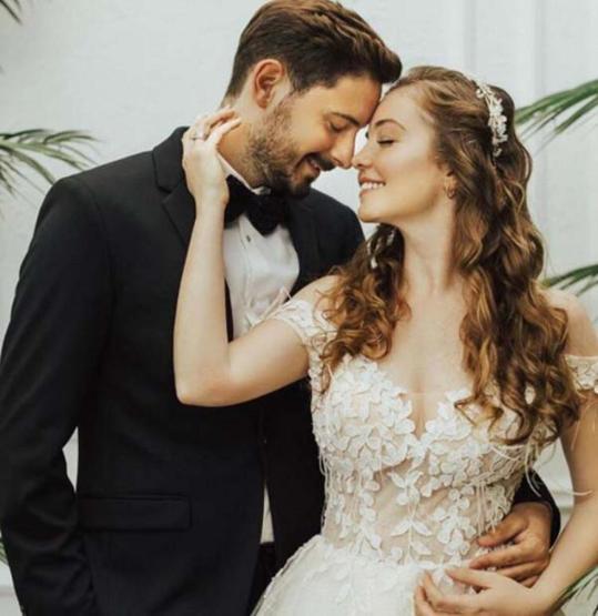 Sihirli Annemin küçük yıldızıydı Evlendi