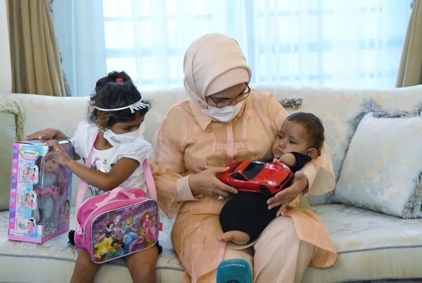 Son dakika... Emine Erdoğan, kolları ve bacakları olmayan Muhammed bebeği misafir etti