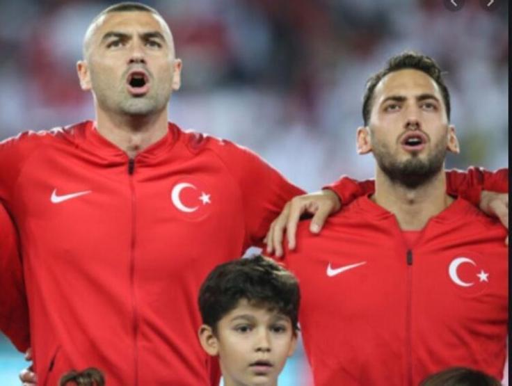 Burak Yılmaz evini Hakan Çalhanoğluna sattı