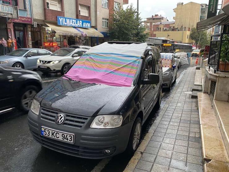 Son dakika... İstanbulda vatandaşların dolu önlemi