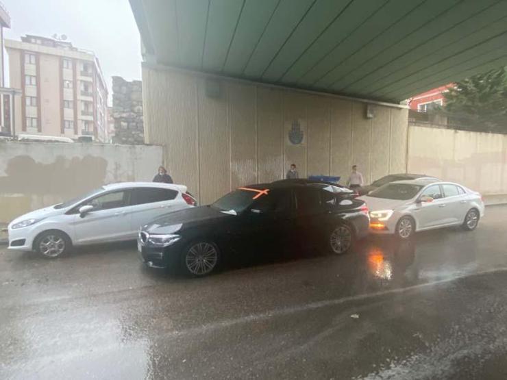 Son dakika... İstanbulda vatandaşların dolu önlemi