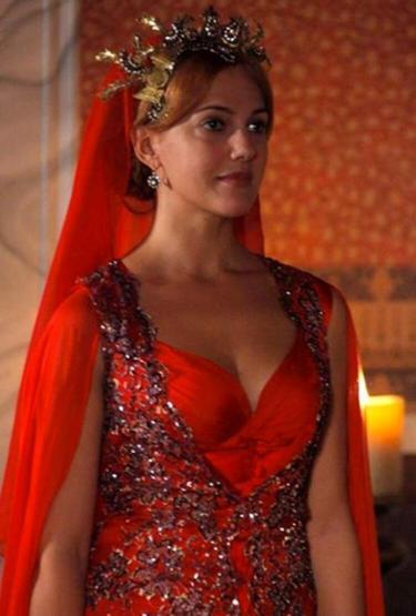 Meryem Uzerli doğum sonrası Hollywood’a gidiyor