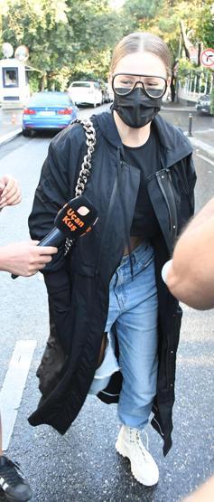 Serenay Sarıkaya sessiz kaldı