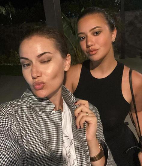Fahriye Evcen ile yeğeni Rüyanın şaşırtan benzerliği