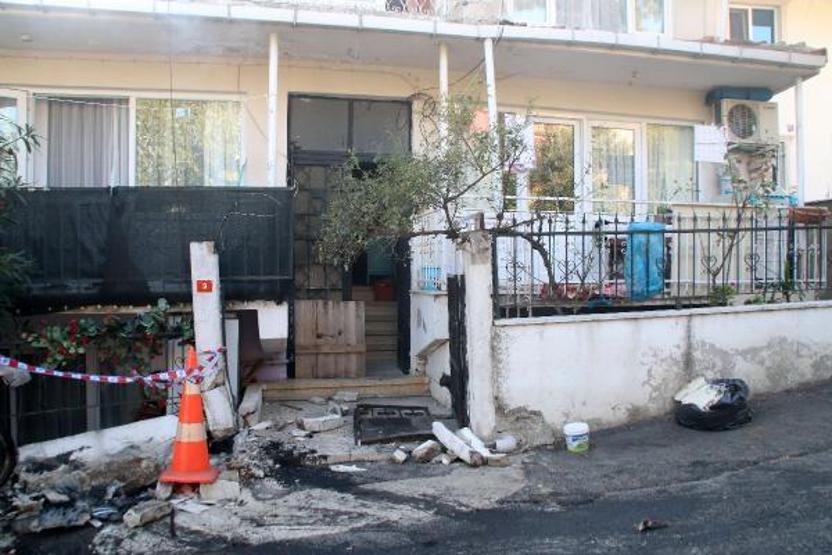 Son dakika.. Eşinin sığındığı baba evine aracıyla defalarca çarptı